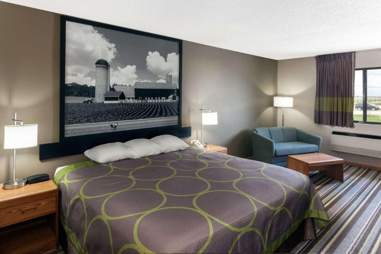 Super 8 By Wyndham Watseka Hotel ภายนอก รูปภาพ