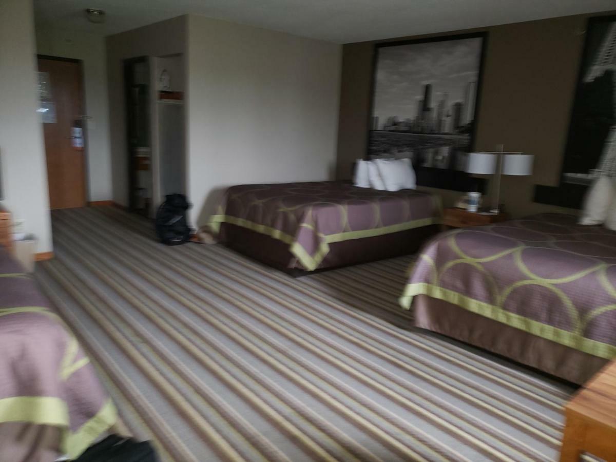 Super 8 By Wyndham Watseka Hotel ภายนอก รูปภาพ